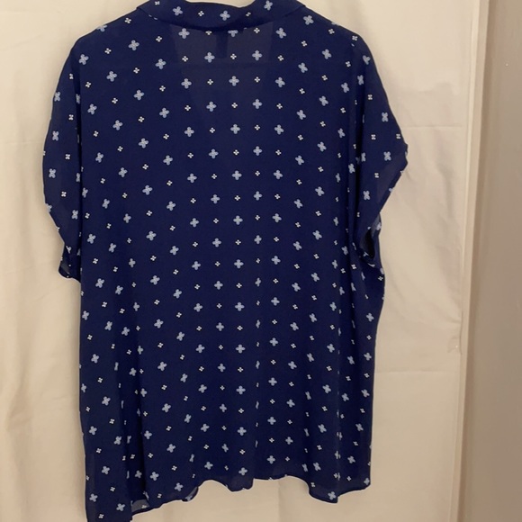 Love & Legend Button Down Blouse Size 2X - Picture 3 of 7